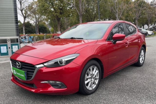 Used Mazda 3 Axela 2017 Hatchback 1.5L Automatic Luxury Model Emission Standard China V