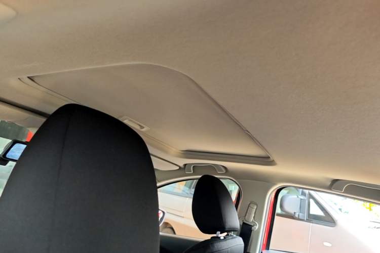 Used Mazda 3 Axela 2017 Sedan 1.5L Automatic Luxury Model Emission Standard China V Headliner