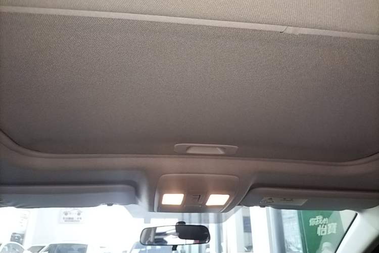 Used Mazda 3 Axela 2017 Sedan 1.5L Automatic Luxury Model Emission Standard China V Headliner