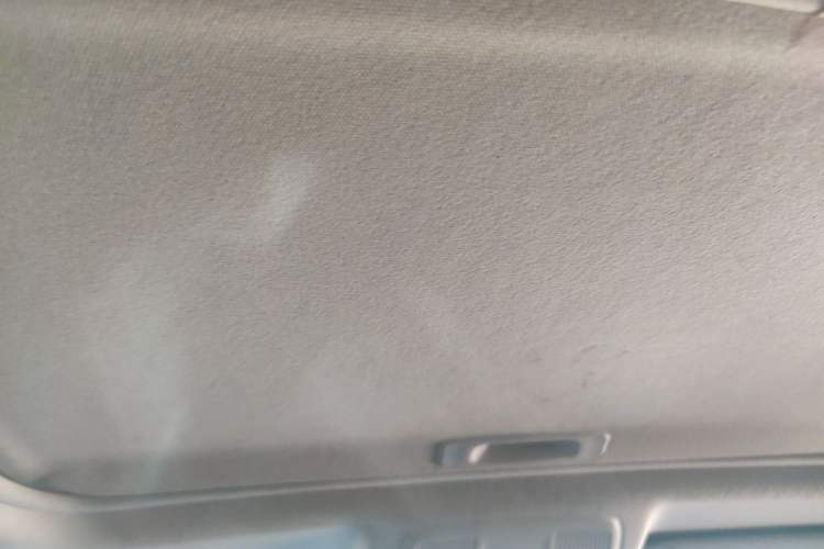 Used Mazda 3 Axela 2017 Hatchback 1.5L Automatic Luxury Model Emission Standard China V Headliner