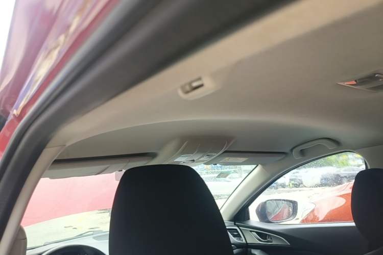 Used Mazda 3 Axela 2017 Hatchback 1.5L Automatic Comfort Model Emission Standard China V Headliner