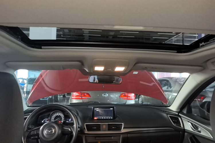Used Mazda 3 Axela 2017 Sedan 1.5L Automatic Luxury Model Emission Standard China V Headliner