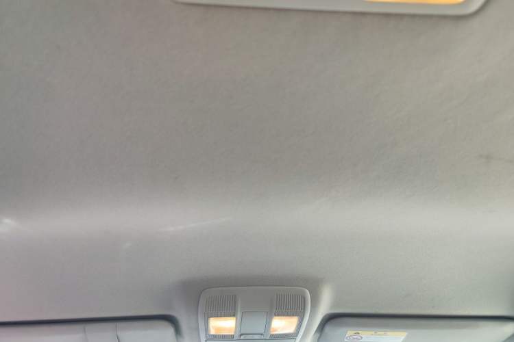 Used Mazda 3 Axela 2017 Sedan 1.5L Automatic Comfort Model Emission Standard China V Headliner