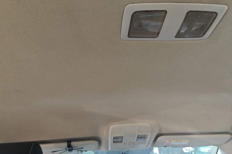 Used Mazda 3 Axela 2017 Sedan 1.5L Automatic Comfort Model Emission Standard China V Headliner