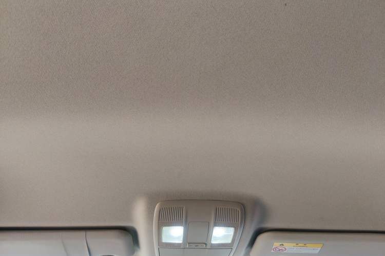 Used Mazda 3 Axela 2017 Sedan 1.5L Automatic Comfort Model China VI Standard Headliner