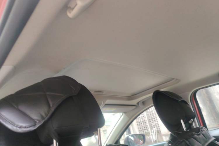 Used Mazda 3 Axela 2017 Sedan 1.5L Automatic Luxury Model Emission Standard China V Headliner
