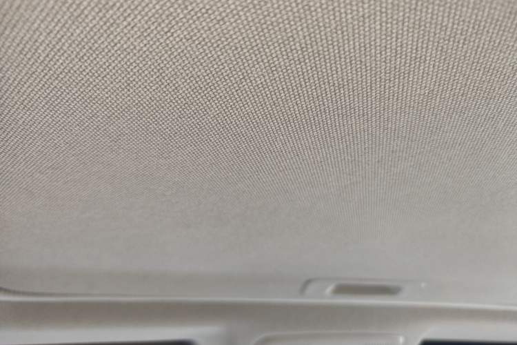 Used Mazda 3 Axela 2017 Sedan 1.5L Automatic Luxury Model Emission Standard China V Headliner