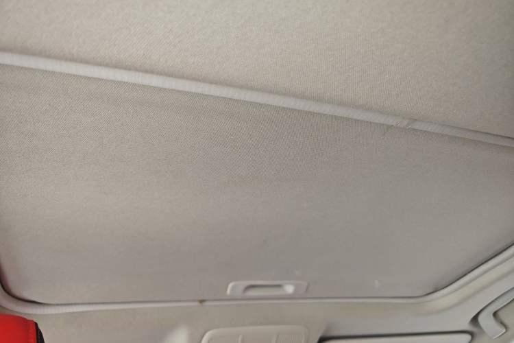 Used Mazda 3 Axela 2017 Sedan 1.5L Automatic Luxury Model Emission Standard China V Headliner