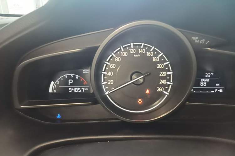 Used Mazda 3 Axela 2017 Sedan 1.5L Automatic Luxury Model Emission Standard China V Instrument Cluster