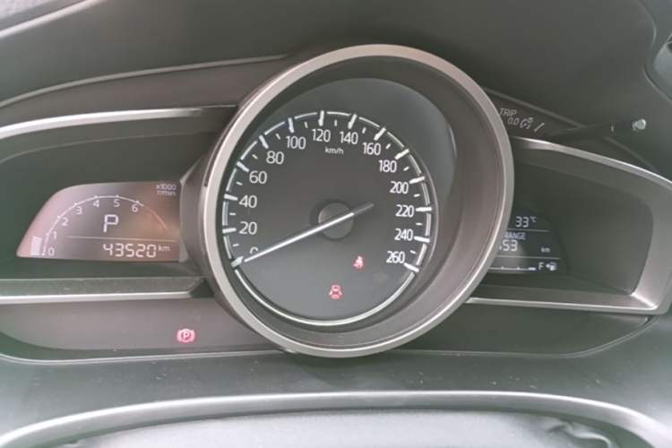 Used Mazda 3 Axela 2017 Sedan 1.5L Automatic Luxury Model Emission Standard China V Instrument Cluster