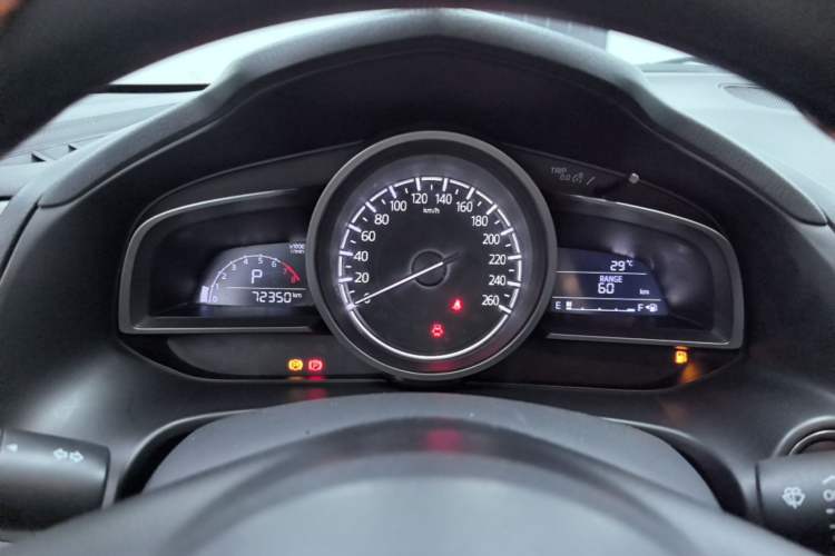Used Mazda 3 Axela 2017 Sedan 1.5L Automatic Luxury Model Emission Standard China V Instrument Cluster