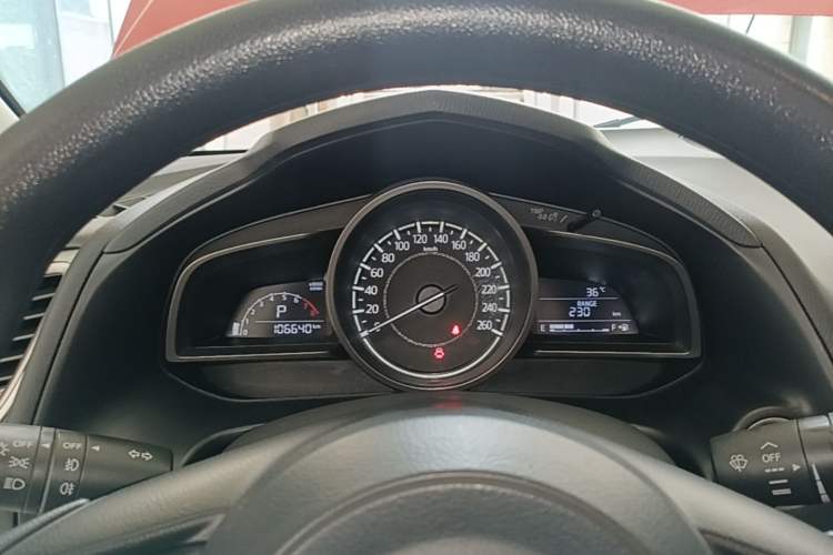 Used Mazda 3 Axela 2017 Sedan 1.5L Automatic Luxury Model Emission Standard China V Instrument Cluster