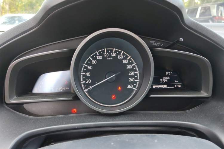 Used Mazda 3 Axela 2017 Sedan 1.5L Automatic Luxury Model Emission Standard China V Instrument Cluster