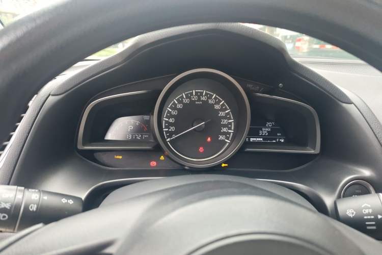 Used Mazda 3 Axela 2017 Sedan 1.5L Automatic Luxury Model Emission Standard China V Instrument Cluster