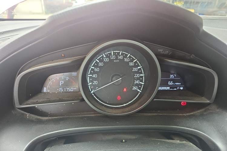 Used Mazda 3 Axela 2017 Sedan 1.5L Automatic Comfort Model Emission Standard China V Instrument Cluster