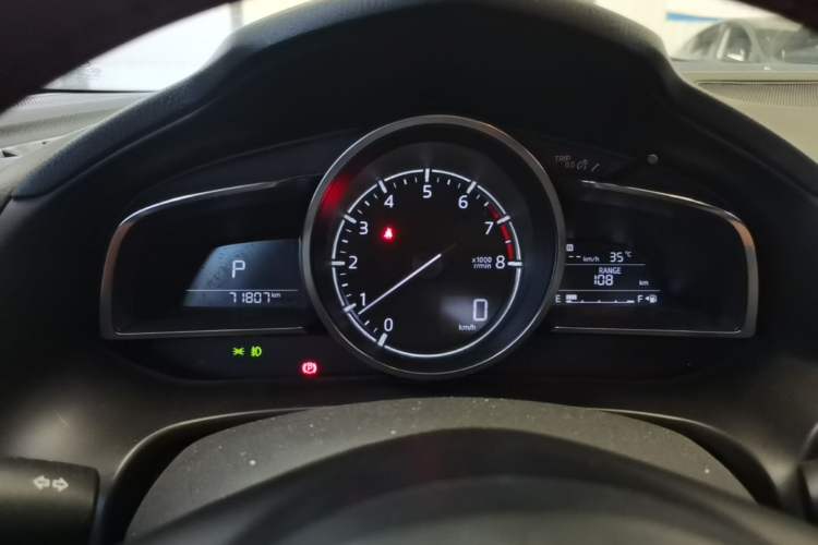 Used Mazda 3 Axela 2017 Sedan 2.0L Automatic Flagship Model China V Standard Instrument Cluster