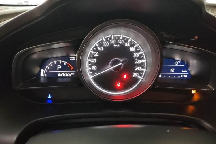 Used Mazda 3 Axela 2017 Sedan 1.5L Automatic Luxury Model Emission Standard China V Instrument Cluster