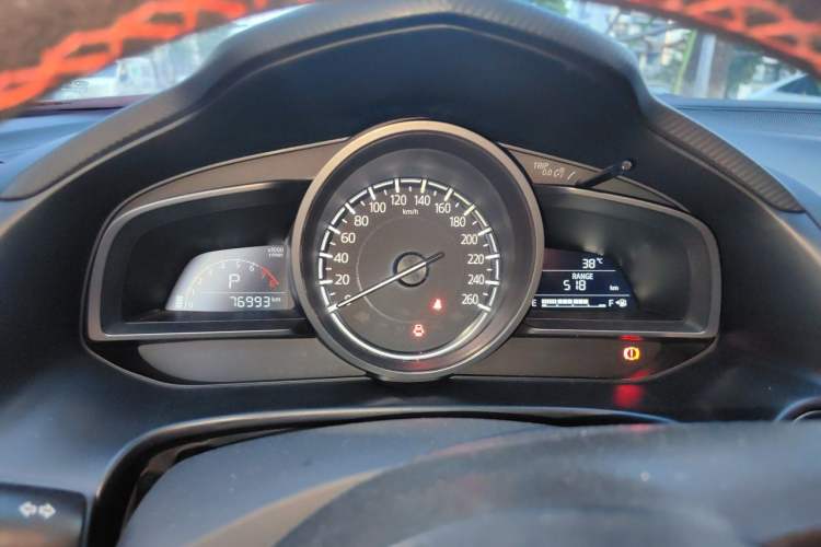 Used Mazda 3 Axela 2017 Sedan 1.5L Automatic Comfort Model Emission Standard China V Instrument Cluster
