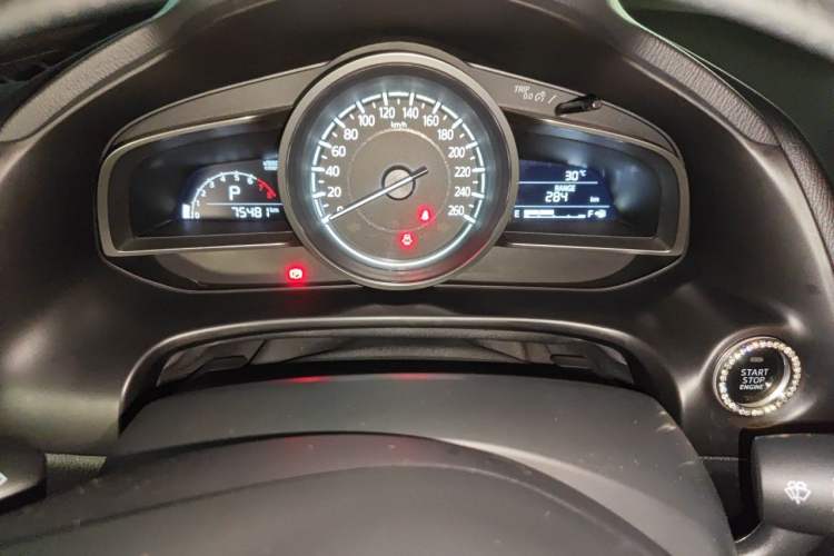 Used Mazda 3 Axela 2017 Hatchback 1.5L Automatic Luxury Model Emission Standard China V Instrument Cluster