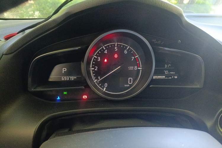 Used Mazda 3 Axela 2017 Sedan 2.0L Automatic Flagship Model China V Standard Instrument Cluster