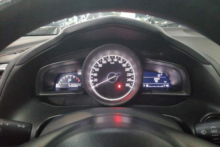 Used Mazda 3 Axela 2017 Sedan 1.5L Automatic Luxury Model Emission Standard China V Instrument Cluster