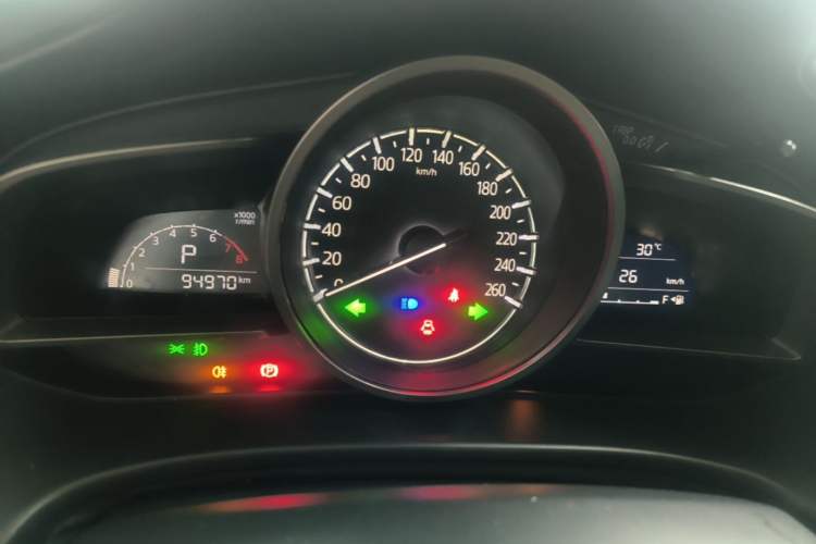 Used Mazda 3 Axela 2017 Sedan 1.5L Automatic Luxury Model Emission Standard China V Instrument Cluster
