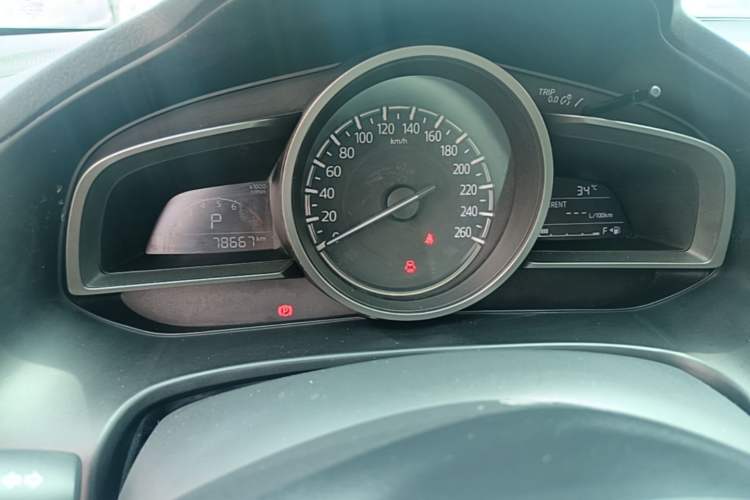 Used Mazda 3 Axela 2017 Sedan 1.5L Automatic Luxury Model Emission Standard China V Instrument Cluster