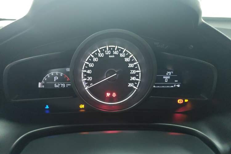 Used Mazda 3 Axela 2017 Sedan 1.5L Automatic Comfort Model Emission Standard China V Instrument Cluster