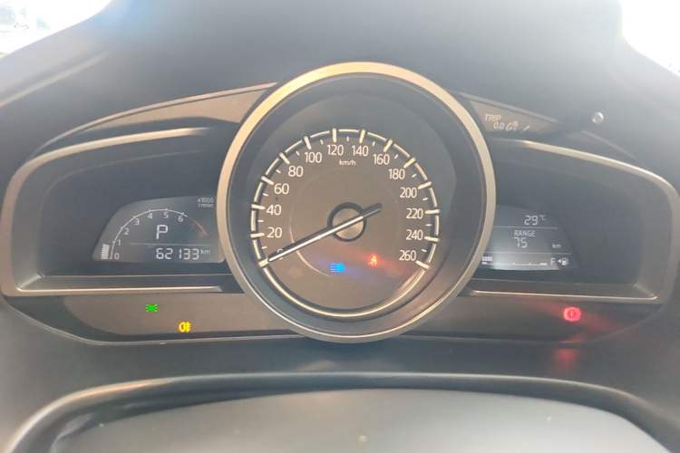 Used Mazda 3 Axela 2017 Sedan 1.5L Automatic Comfort Model Emission Standard China V Instrument Cluster