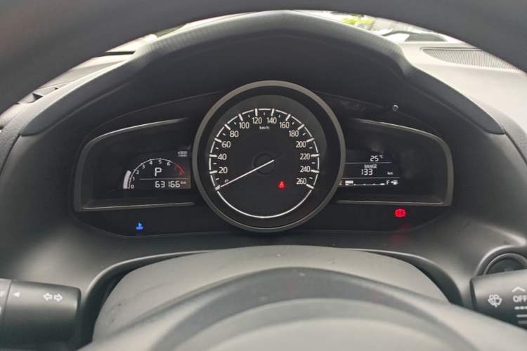 Used Mazda 3 Axela 2017 Sedan 1.5L Automatic Comfort Model Emission Standard China V Instrument Cluster