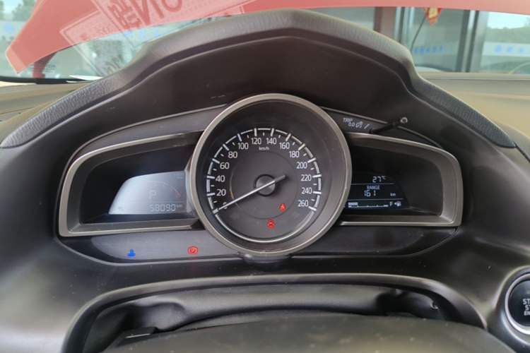 Used Mazda 3 Axela 2017 Sedan 1.5L Automatic Luxury Model Emission Standard China V Instrument Cluster