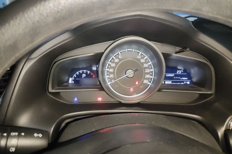 Used Mazda 3 Axela 2017 Sedan 1.5L Automatic Luxury Model Emission Standard China V Instrument Cluster
