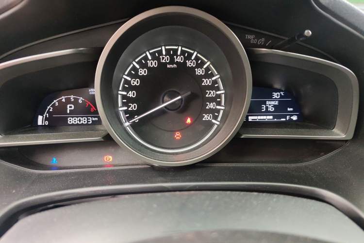 Used Mazda 3 Axela 2017 Sedan 1.5L Automatic Luxury Model Emission Standard China V Instrument Cluster