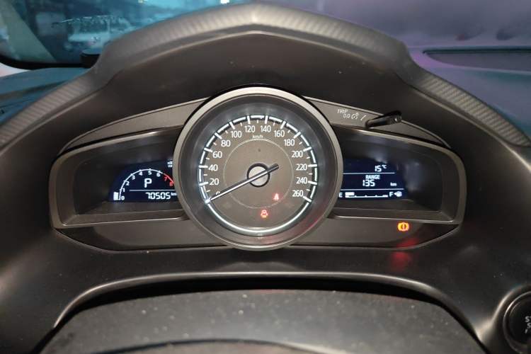 Used Mazda 3 Axela 2017 Sedan 1.5L Automatic Comfort Model Emission Standard China V Instrument Cluster