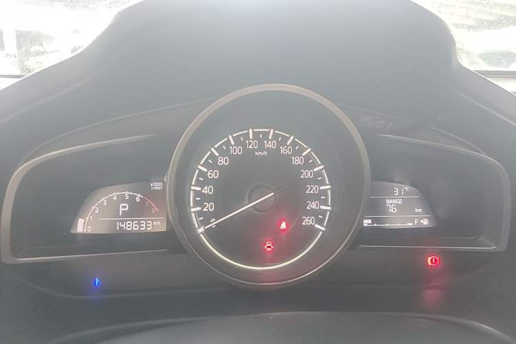 Used Mazda 3 Axela 2017 Sedan 1.5L Automatic Comfort Model Emission Standard China V Instrument Cluster