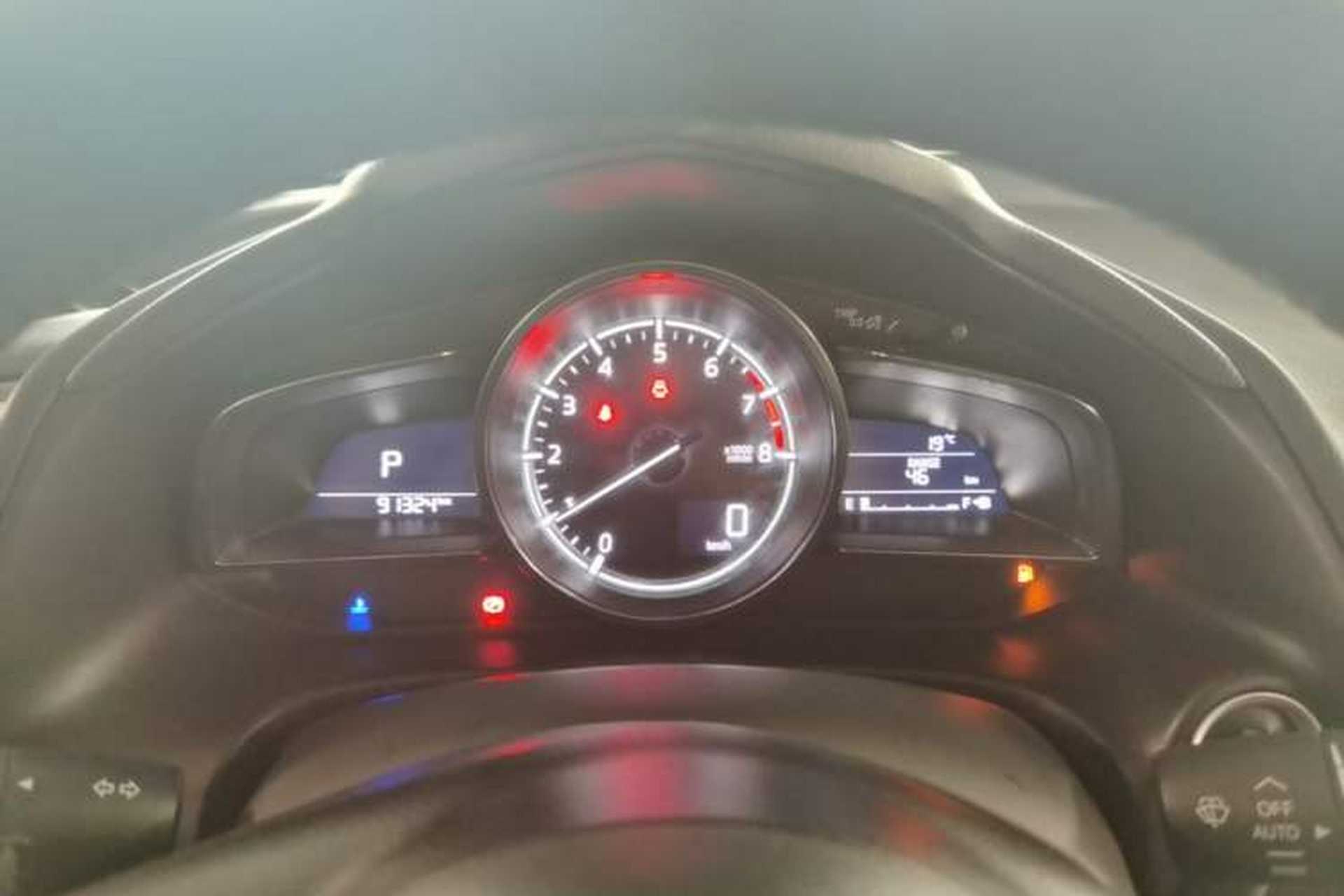 Used Mazda 3 Axela 2017 Hatchback 2.0L Automatic Sport Model China V Emission Standard Instrument Cluster