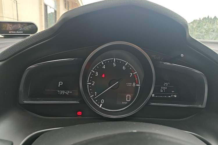 Used Mazda 3 Axela 2017 Hatchback 2.0L Automatic Sport Model China V Emission Standard Instrument Cluster
