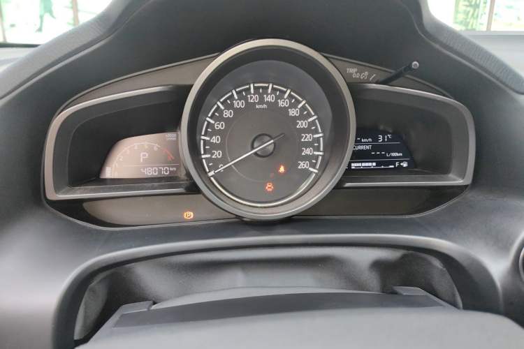 Used Mazda 3 Axela 2017 Hatchback 2.0L Automatic Luxury Model Emission Standard China V Instrument Cluster