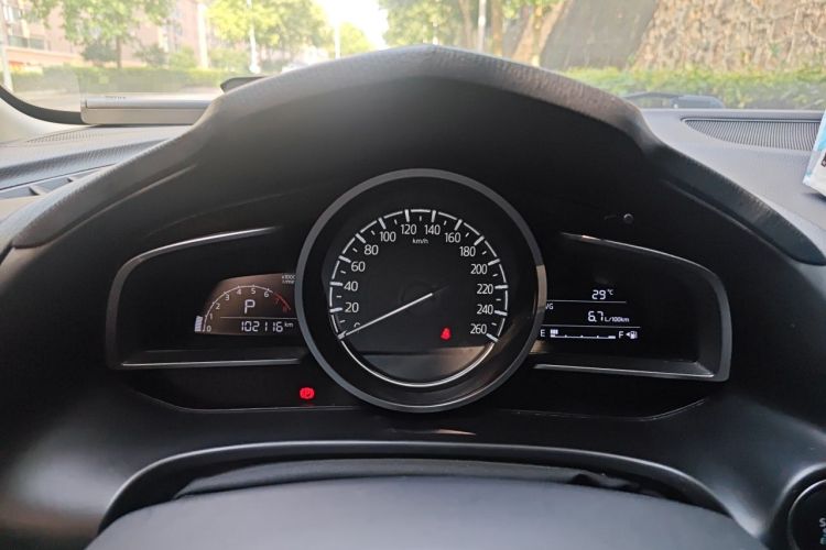 Used Mazda 3 Axela 2017 Sedan 1.5L Automatic Luxury Model Emission Standard China V Instrument Cluster