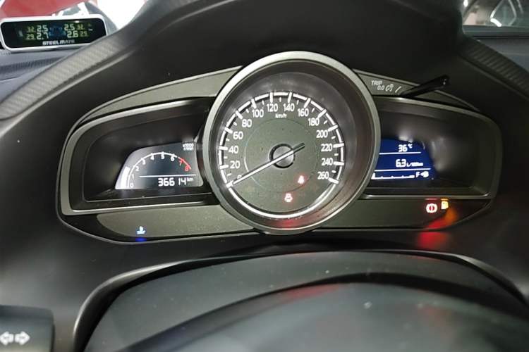 Used Mazda 3 Axela 2017 Sedan 1.5L Manual Comfort Model Emission Standard China V Instrument Cluster