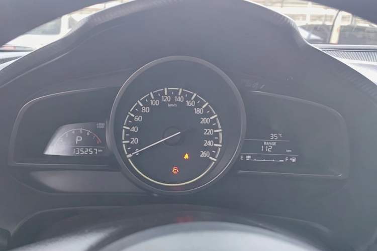 Used Mazda 3 Axela 2017 Sedan 1.5L Automatic Comfort Model Emission Standard China V Instrument Cluster