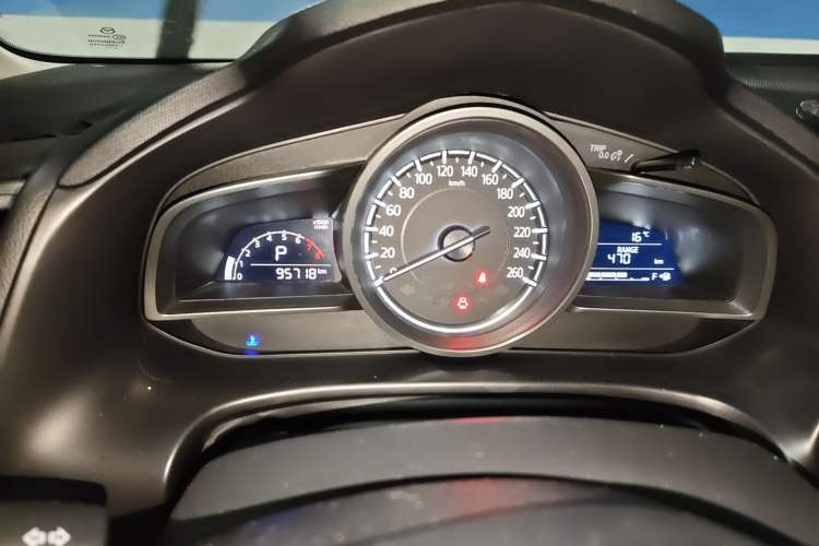 Used Mazda 3 Axela 2017 Sedan 1.5L Automatic Luxury Model Emission Standard China V Instrument Cluster
