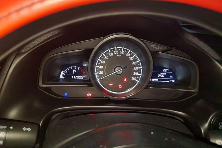 Used Mazda 3 Axela 2017 Hatchback 1.5L Automatic Luxury Model Emission Standard China V Instrument Cluster