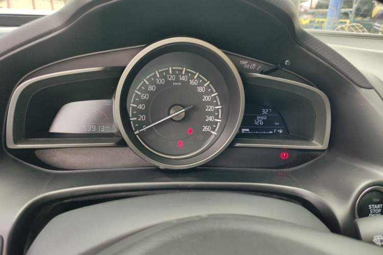 Used Mazda 3 Axela 2017 Hatchback 1.5L Automatic Comfort Model Emission Standard China V Instrument Cluster