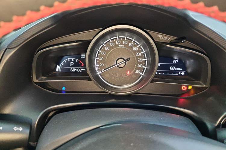 Used Mazda 3 Axela 2017 Sedan 1.5L Automatic Comfort Model Emission Standard China V Instrument Cluster