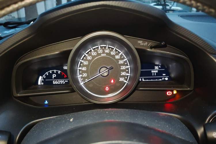 Used Mazda 3 Axela 2017 Sedan 1.5L Automatic Comfort Model Emission Standard China V Instrument Cluster
