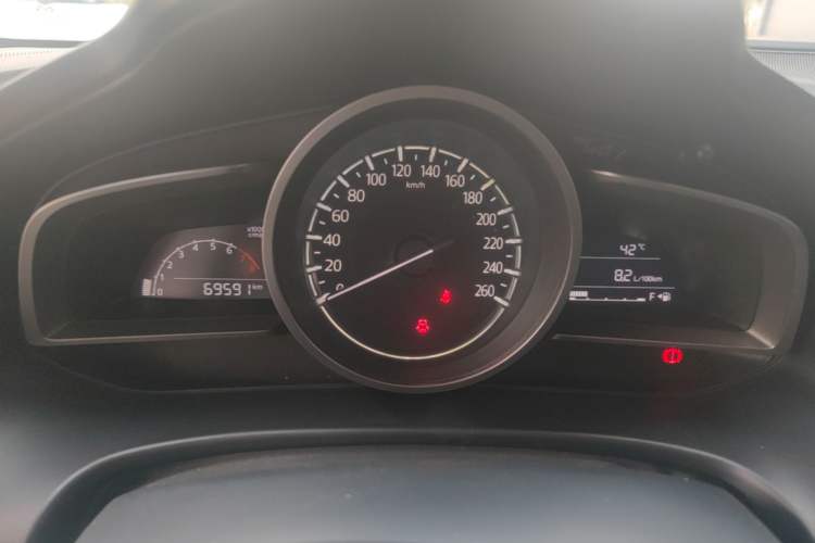 Used Mazda 3 Axela 2017 Sedan 1.5L Manual Luxury Model China VI Standard Instrument Cluster