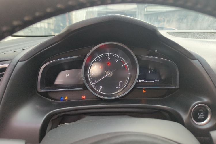 Used Mazda 3 Axela 2017 Hatchback 2.0L Automatic Sport Model China V Emission Standard Instrument Cluster