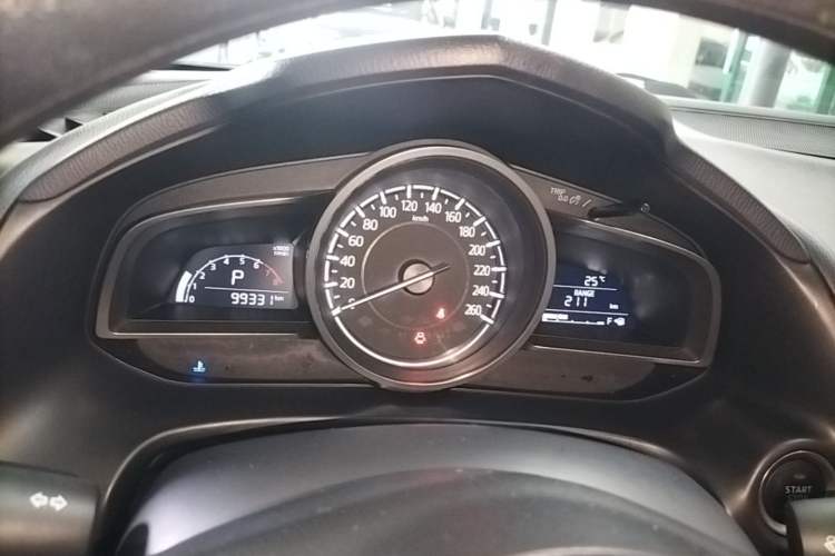 Used Mazda 3 Axela 2017 Sedan 1.5L Automatic Luxury Model Emission Standard China V Instrument Cluster