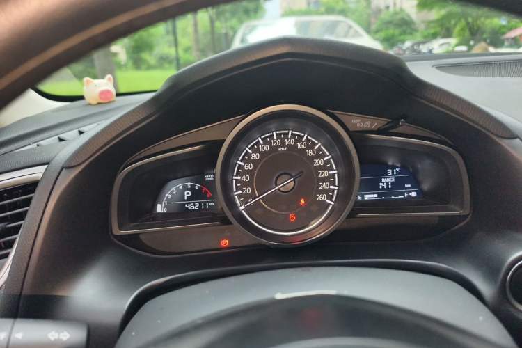Used Mazda 3 Axela 2017 Sedan 1.5L Automatic Luxury Model Emission Standard China V Instrument Cluster